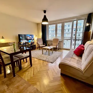 Raven Metro Fast Wifi 70'tv Netflix Hbomax Appletv Apartament